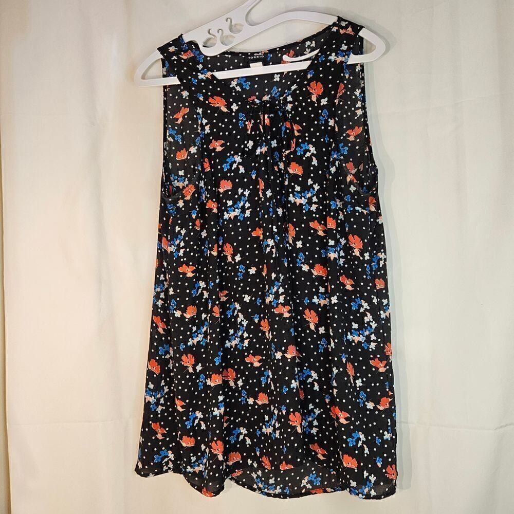 Torrid Floral Print Georgette Tie Front Tank size 1